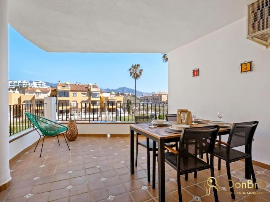 פואנגירולה Apartamento Cerca De La Playa En Las Lagunas De Mijas מראה חיצוני תמונה