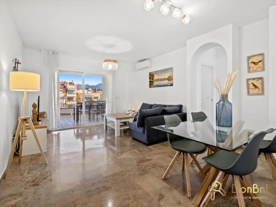 פואנגירולה Apartamento Cerca De La Playa En Las Lagunas De Mijas מראה חיצוני תמונה