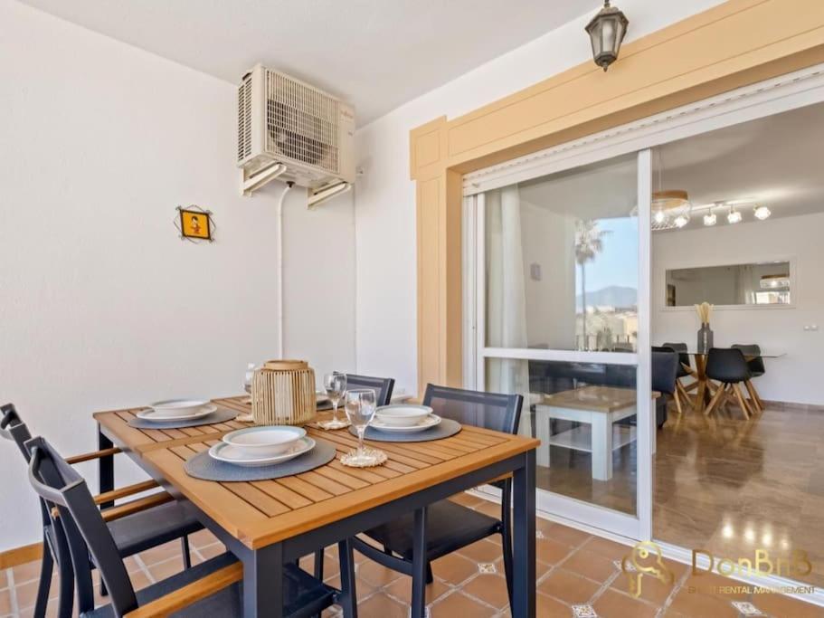 פואנגירולה Apartamento Cerca De La Playa En Las Lagunas De Mijas מראה חיצוני תמונה