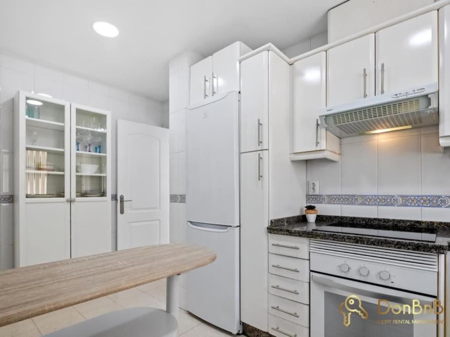פואנגירולה Apartamento Cerca De La Playa En Las Lagunas De Mijas מראה חיצוני תמונה