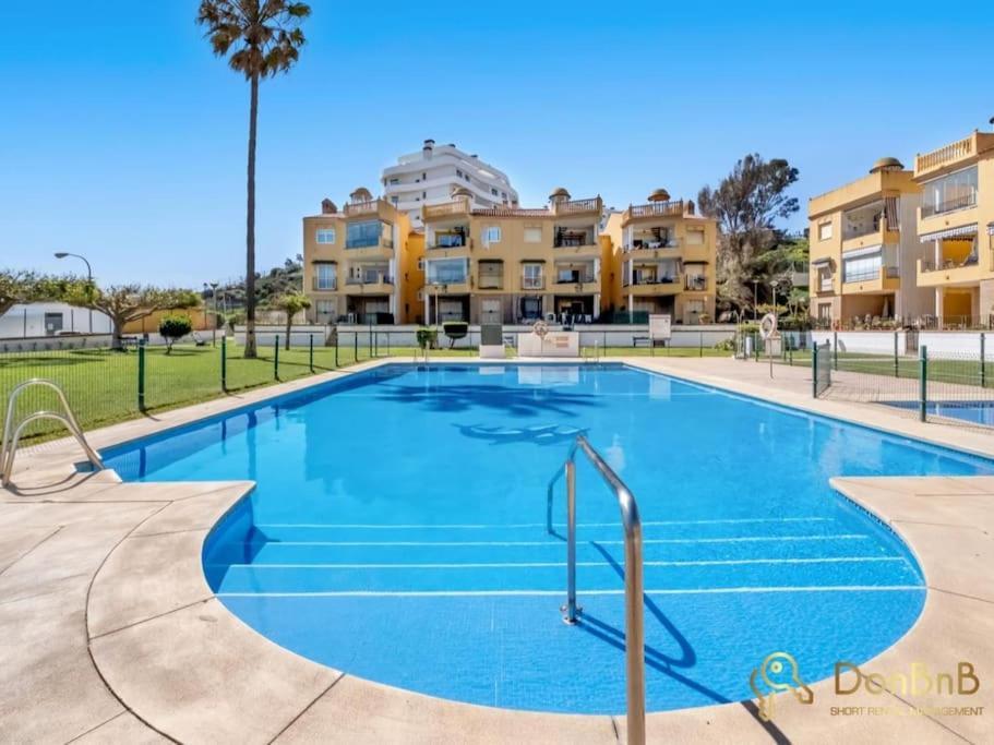 פואנגירולה Apartamento Cerca De La Playa En Las Lagunas De Mijas מראה חיצוני תמונה